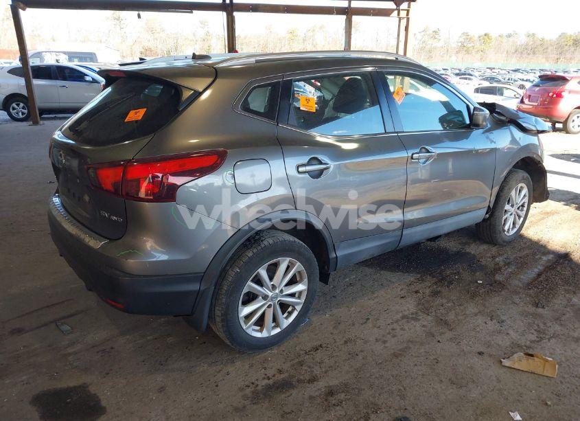 Photo 4 of 2017 Nissan Rogue SPORT SV (VIN JN1BJ1CR0HW108734)