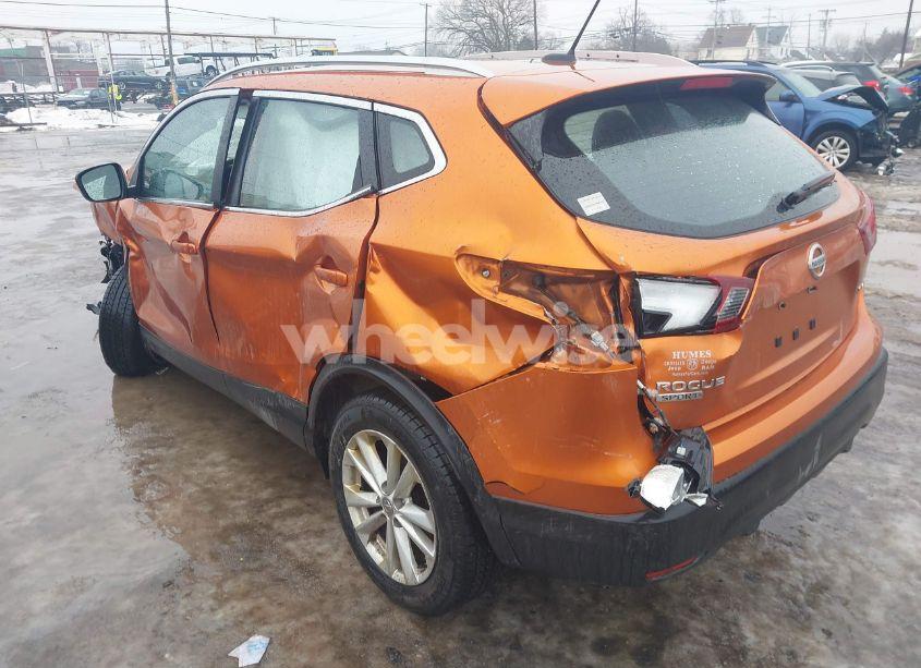 Photo 3 of 2017 Nissan Rogue SPORT SV (VIN JN1BJ1CR0HW131253)