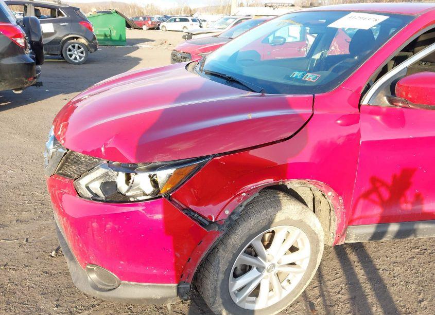 Photo 6 of 2017 Nissan Rogue SPORT S (VIN JN1BJ1CR0HW132113)