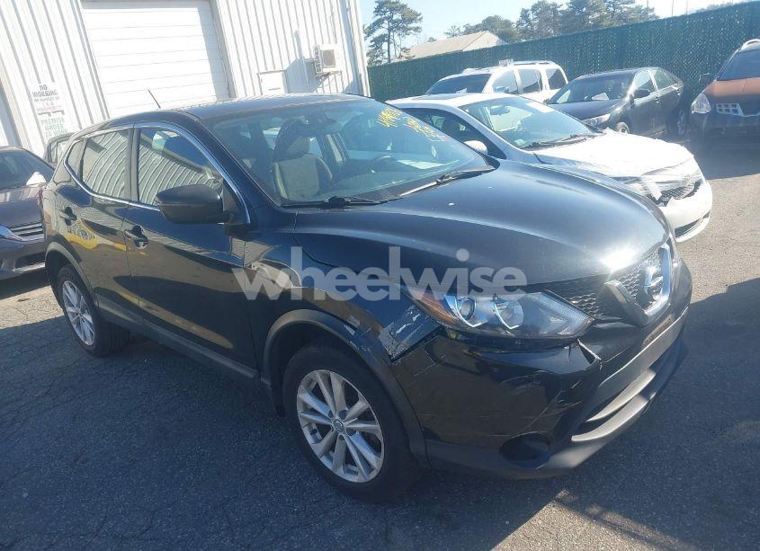 2017 Nissan Rogue SPORT S (VIN JN1BJ1CR0HW133410) main photo
