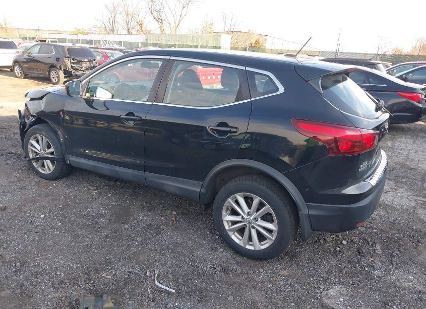 Photo 3 of 2017 Nissan Rogue SPORT S (VIN JN1BJ1CR0HW142270)