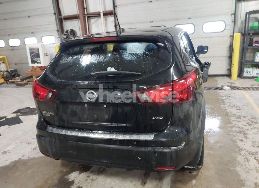 Photo 16 of 2018 Nissan Rogue SPORT S (VIN JN1BJ1CR0JW208354)