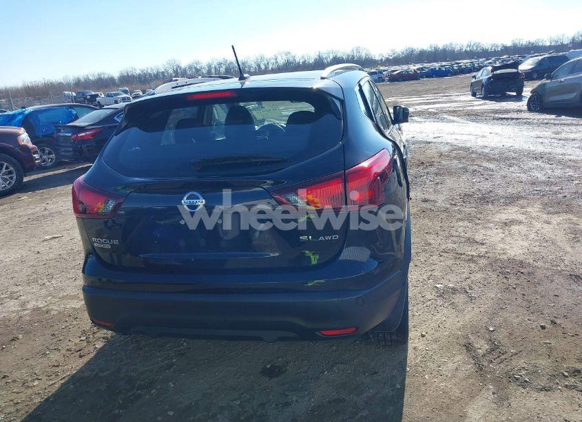 Photo 17 of 2018 Nissan Rogue SPORT SL (VIN JN1BJ1CR0JW281238)