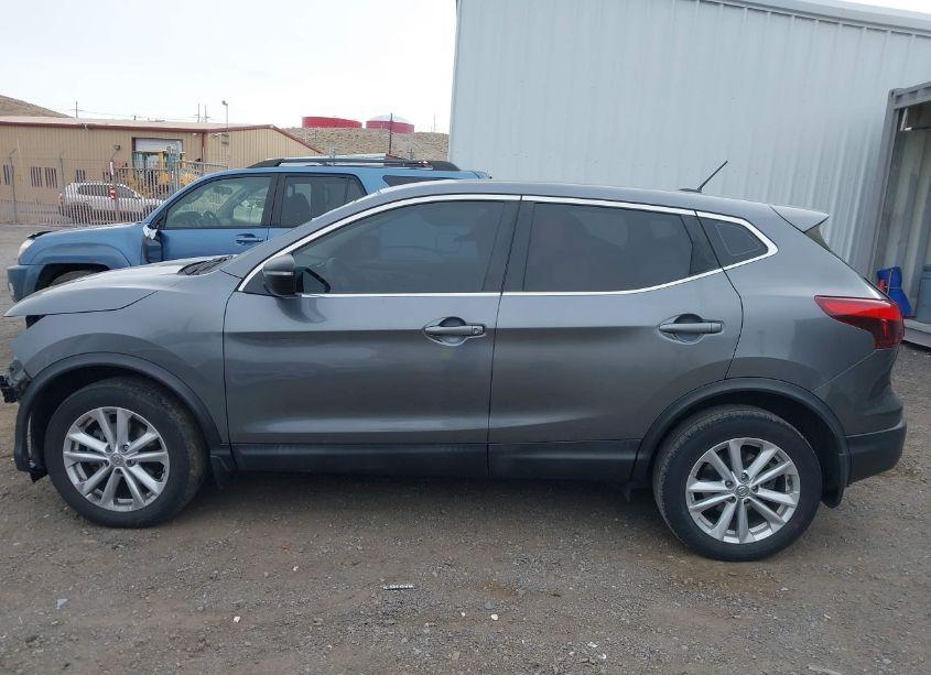 Photo 15 of 2018 Nissan Rogue SPORT S (VIN JN1BJ1CR0JW285211)