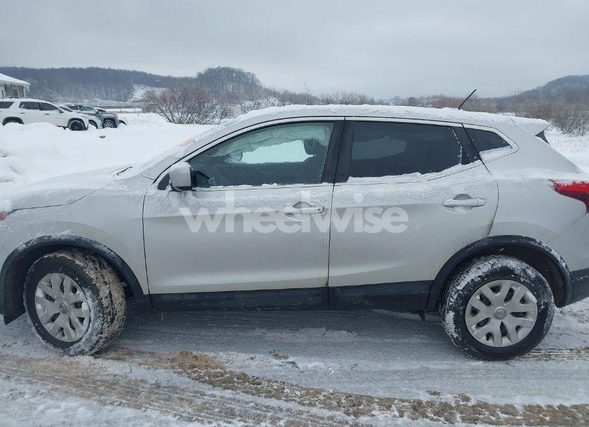 Photo 15 of 2019 Nissan Rogue SPORT S (VIN JN1BJ1CR0KW316782)