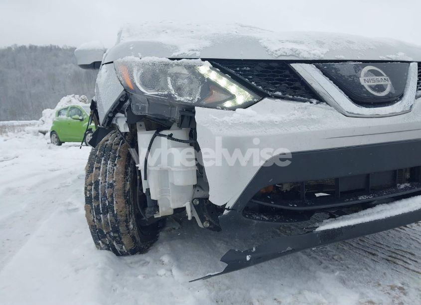Photo 19 of 2019 Nissan Rogue SPORT S (VIN JN1BJ1CR0KW316782)