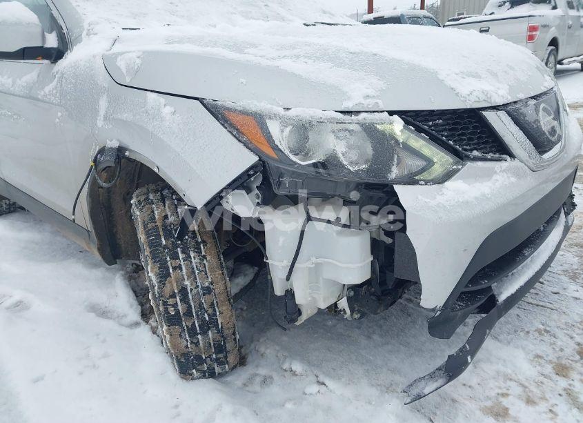 Photo 6 of 2019 Nissan Rogue SPORT S (VIN JN1BJ1CR0KW316782)