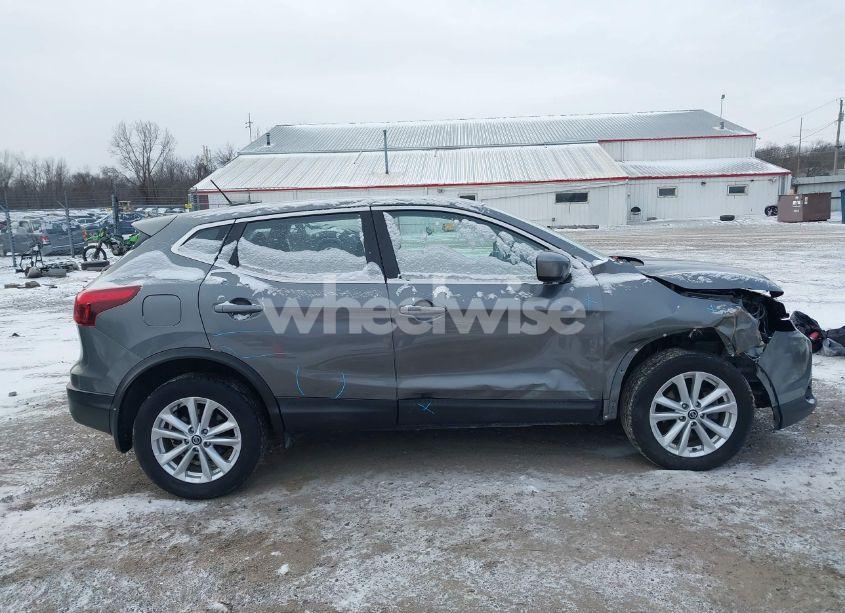 Photo 13 of 2019 Nissan Rogue SPORT S (VIN JN1BJ1CR0KW318662)
