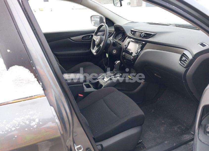 Photo 5 of 2019 Nissan Rogue SPORT S (VIN JN1BJ1CR0KW318662)