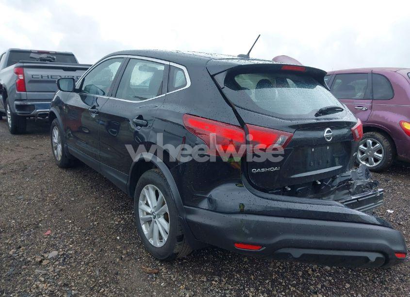 Photo 3 of 2019 Nissan Rogue SPORT S/SL/SV (VIN JN1BJ1CR0KW329564)