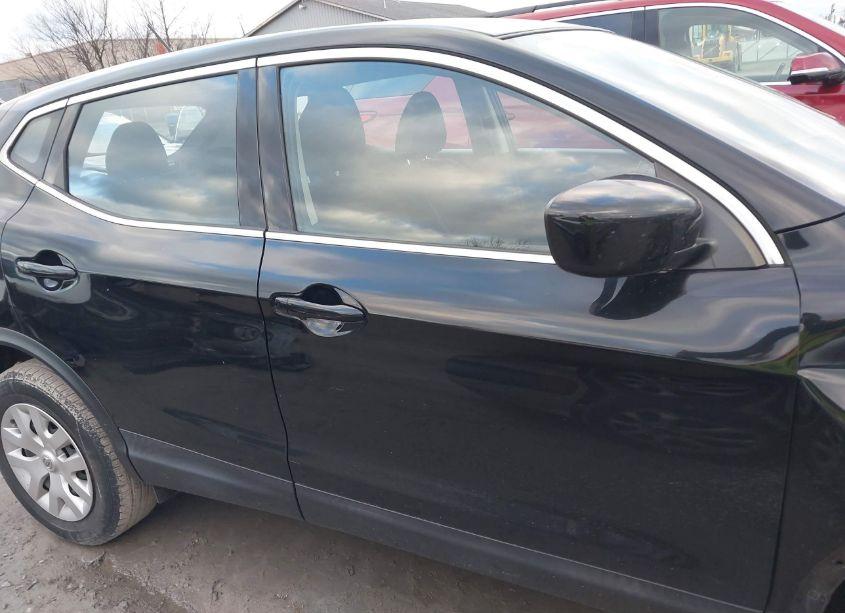 Photo 13 of 2019 Nissan Rogue SPORT S (VIN JN1BJ1CR0KW338166)