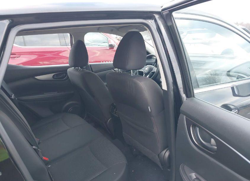 Photo 8 of 2019 Nissan Rogue SPORT S (VIN JN1BJ1CR0KW338166)