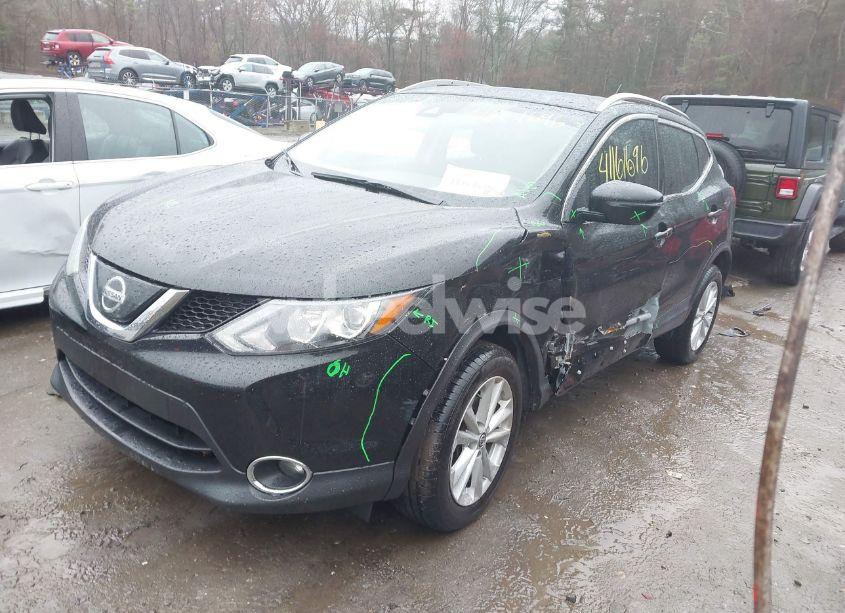 Photo 2 of 2019 Nissan Rogue SPORT SV (VIN JN1BJ1CR0KW349264)
