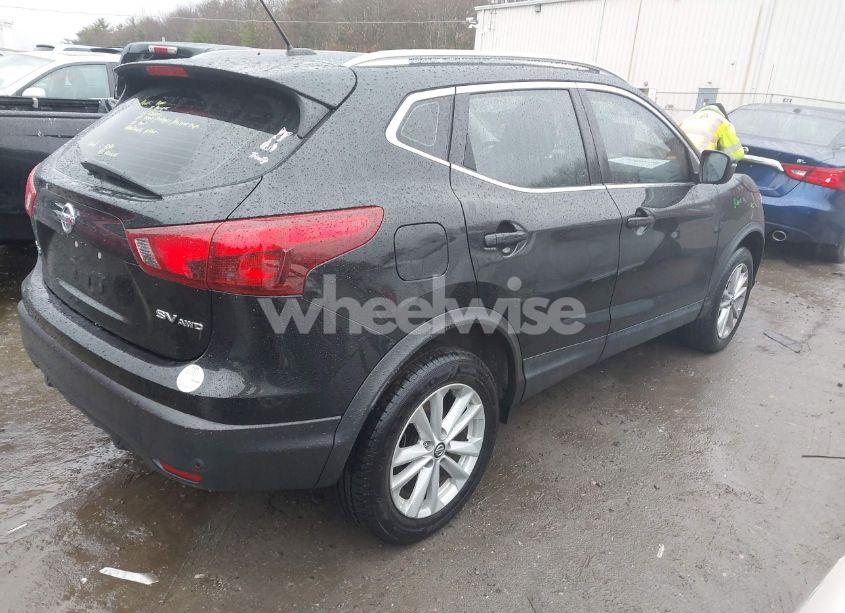 Photo 4 of 2019 Nissan Rogue SPORT SV (VIN JN1BJ1CR0KW349264)