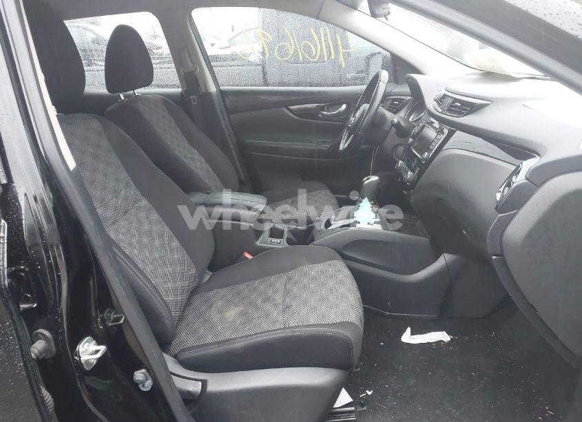 Photo 5 of 2019 Nissan Rogue SPORT SV (VIN JN1BJ1CR0KW349264)