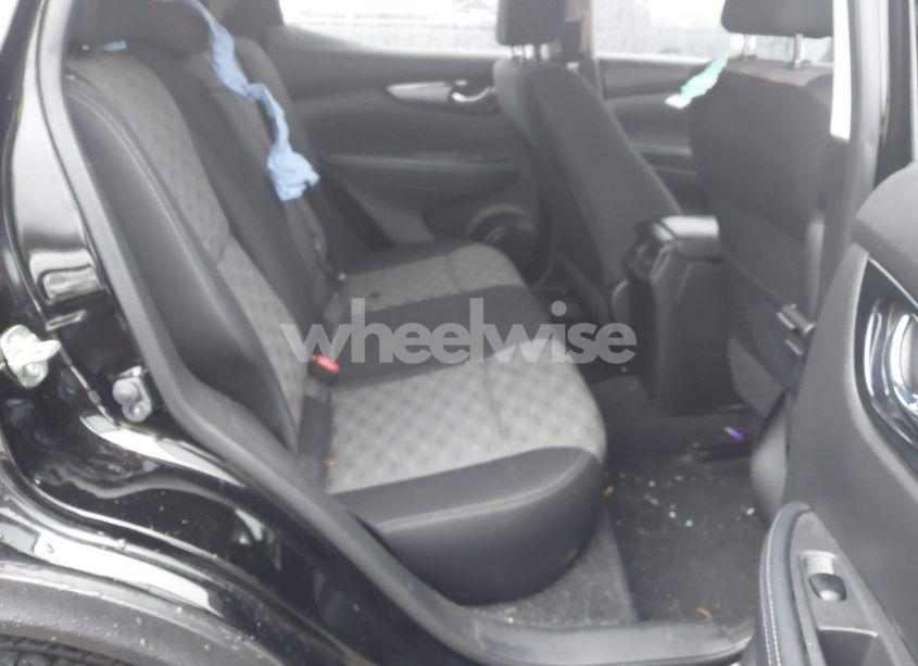 Photo 8 of 2019 Nissan Rogue SPORT SV (VIN JN1BJ1CR0KW349264)