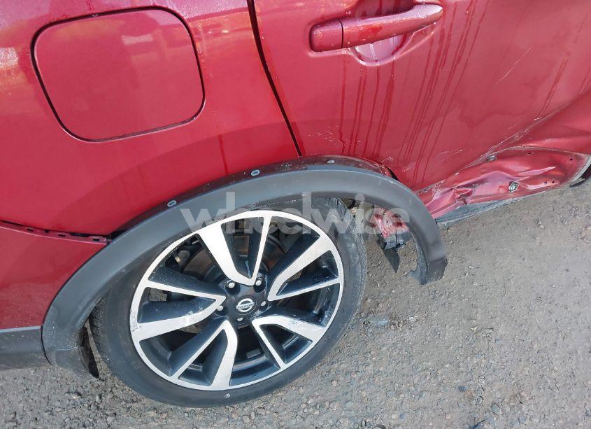 Photo 6 of 2019 Nissan Rogue SPORT SL (VIN JN1BJ1CR0KW350897)