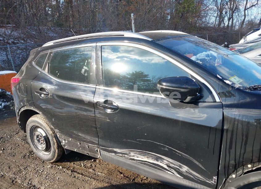 Photo 13 of 2019 Nissan Rogue SPORT SV (VIN JN1BJ1CR0KW353170)