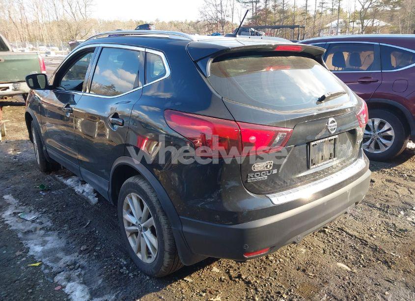 Photo 3 of 2019 Nissan Rogue SPORT SV (VIN JN1BJ1CR0KW353170)
