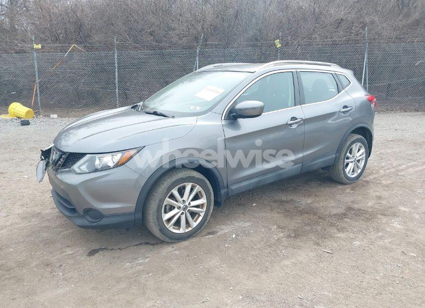 Photo 2 of 2019 Nissan Rogue SPORT SV (VIN JN1BJ1CR0KW626110)