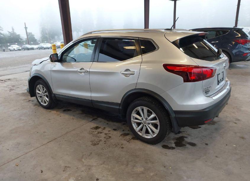 Photo 3 of 2017 Nissan Rogue SPORT SV (VIN JN1BJ1CR1HW107334)