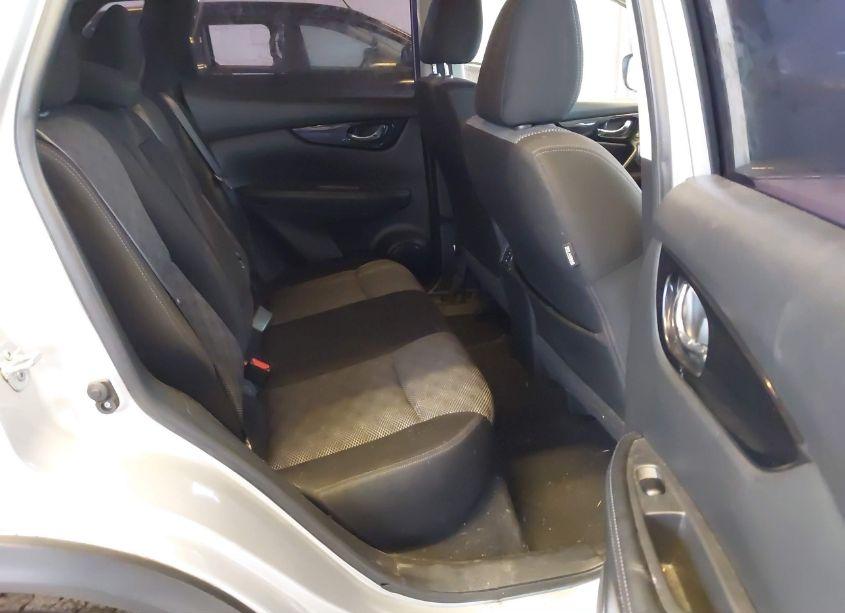 Photo 8 of 2017 Nissan Rogue SPORT SV (VIN JN1BJ1CR1HW107334)