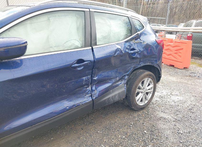 Photo 6 of 2017 Nissan Rogue SPORT SV (VIN JN1BJ1CR1HW111982)