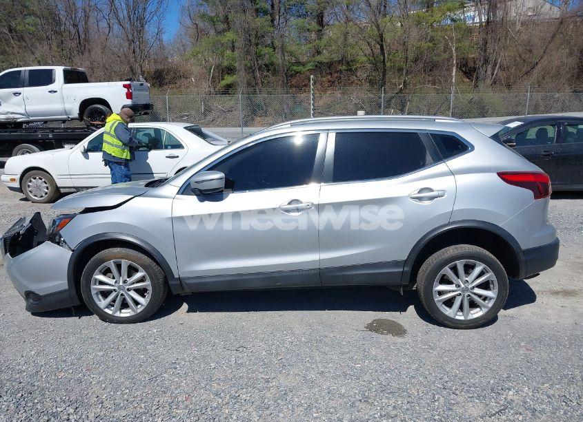 Photo 14 of 2017 Nissan Rogue SPORT SV (VIN JN1BJ1CR1HW113179)