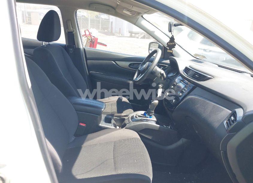 Photo 5 of 2017 Nissan Rogue SPORT S (VIN JN1BJ1CR1HW122612)