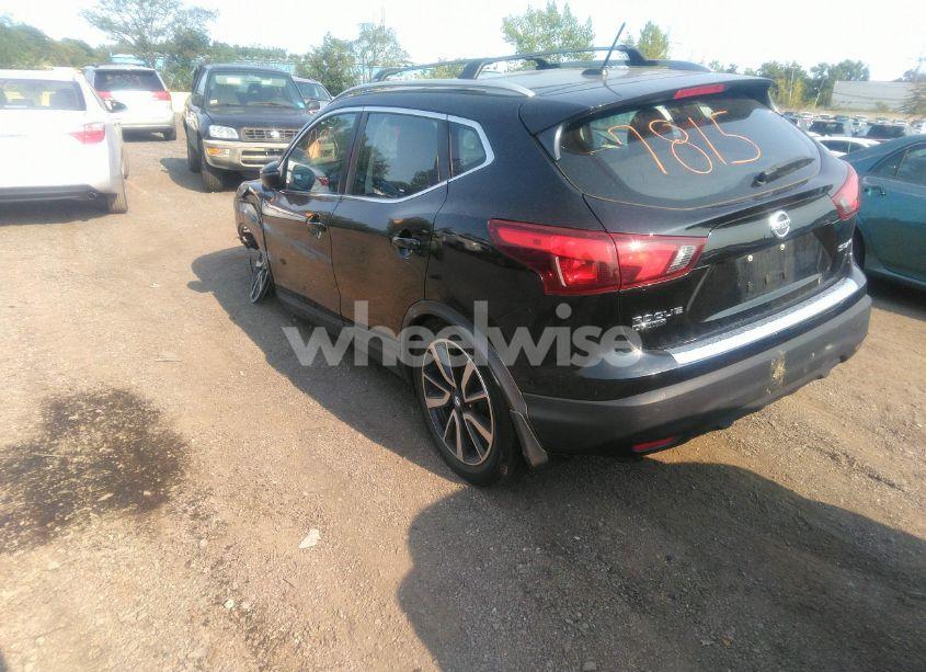 Photo 3 of 2017 Nissan Rogue SPORT SL (VIN JN1BJ1CR1HW126756)