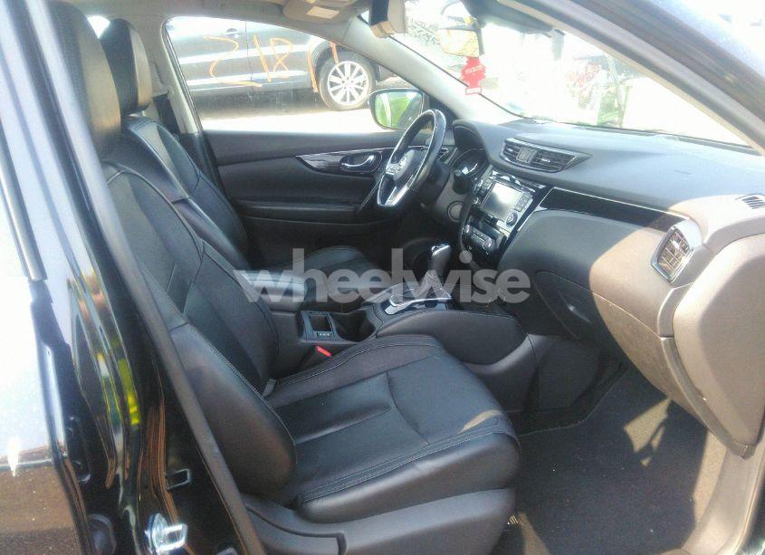 Photo 5 of 2017 Nissan Rogue SPORT SL (VIN JN1BJ1CR1HW126756)