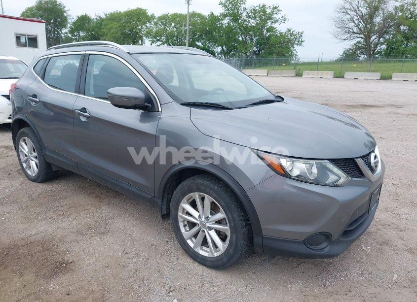 2017 Nissan Rogue SPORT SV (VIN JN1BJ1CR1HW135523) main photo