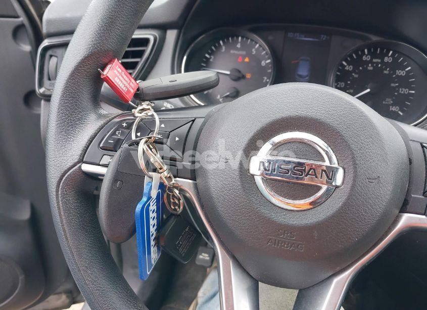 Photo 11 of 2017 Nissan Rogue SPORT SV (VIN JN1BJ1CR1HW135523)