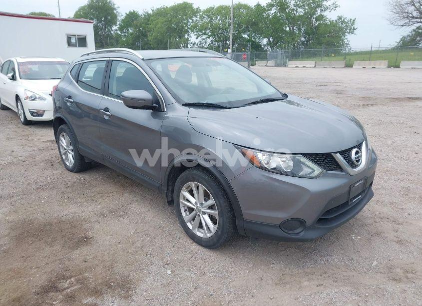 Photo 6 of 2017 Nissan Rogue SPORT SV (VIN JN1BJ1CR1HW135523)