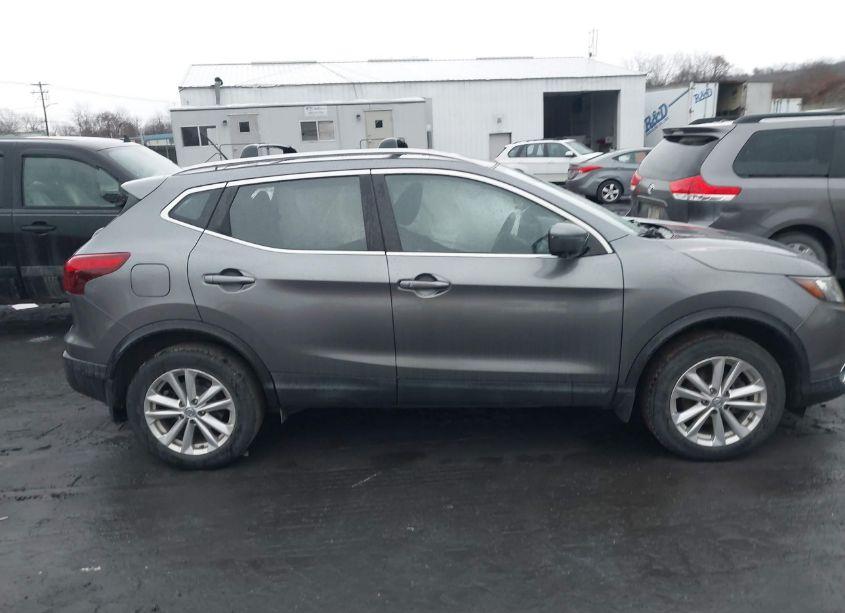 Photo 13 of 2017 Nissan Rogue SPORT SV (VIN JN1BJ1CR1HW136459)