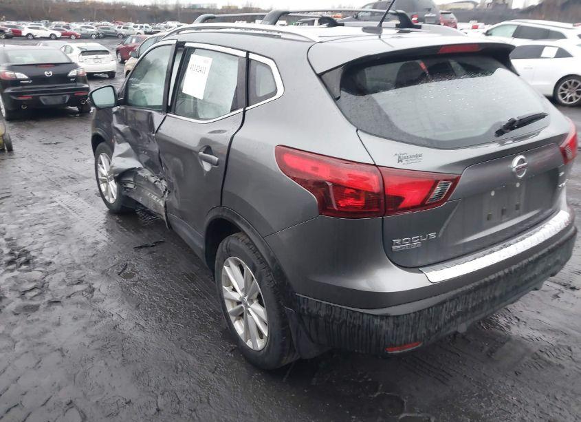 Photo 3 of 2017 Nissan Rogue SPORT SV (VIN JN1BJ1CR1HW136459)