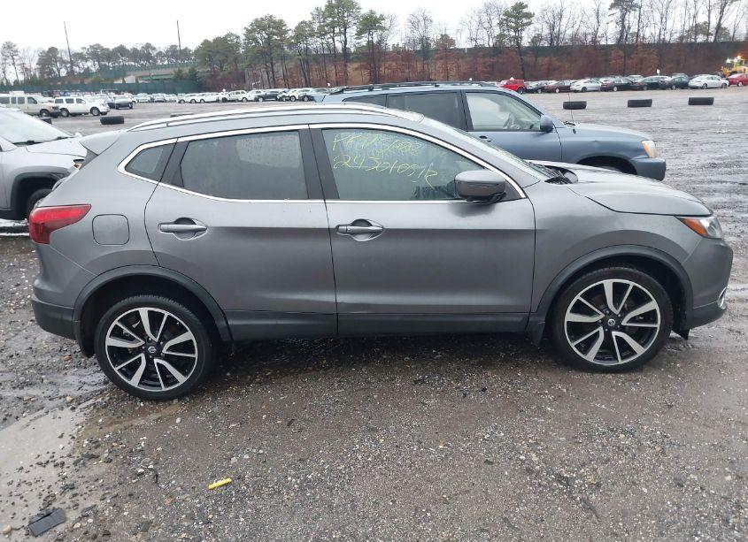 Photo 12 of 2018 Nissan Rogue SPORT SL (VIN JN1BJ1CR1JW200960)