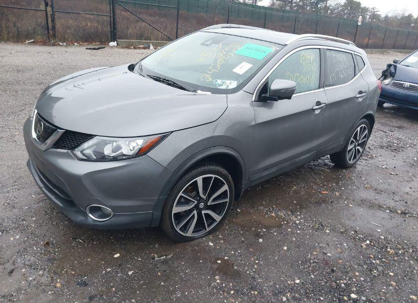 Photo 2 of 2018 Nissan Rogue SPORT SL (VIN JN1BJ1CR1JW200960)