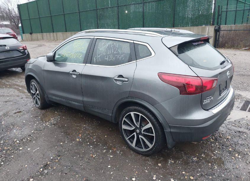 Photo 3 of 2018 Nissan Rogue SPORT SL (VIN JN1BJ1CR1JW200960)