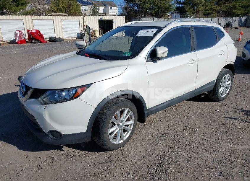 Photo 2 of 2018 Nissan Rogue SPORT SV (VIN JN1BJ1CR1JW201820)