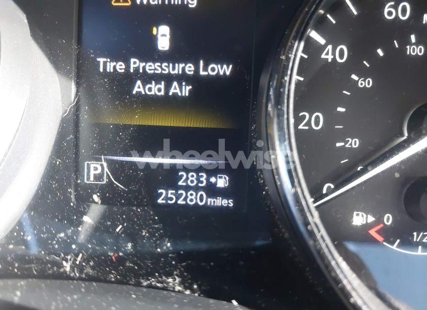 Photo 15 of 2018 Nissan Rogue SPORT S (VIN JN1BJ1CR1JW203048)