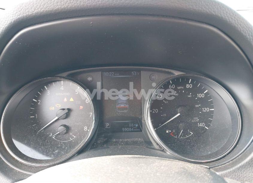 Photo 7 of 2018 Nissan Rogue SPORT SV (VIN JN1BJ1CR1JW204765)