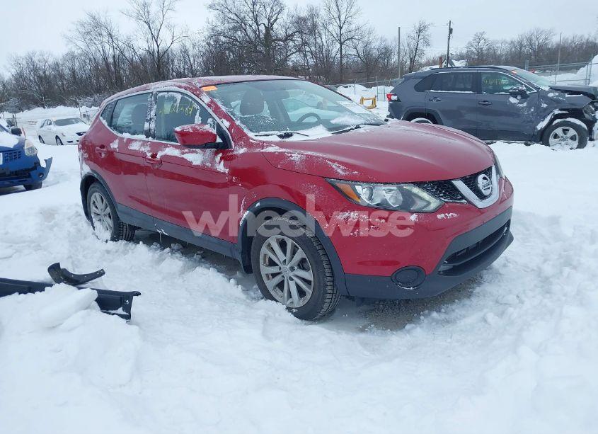 2018 Nissan Rogue SPORT S (VIN JN1BJ1CR1JW206161) main photo