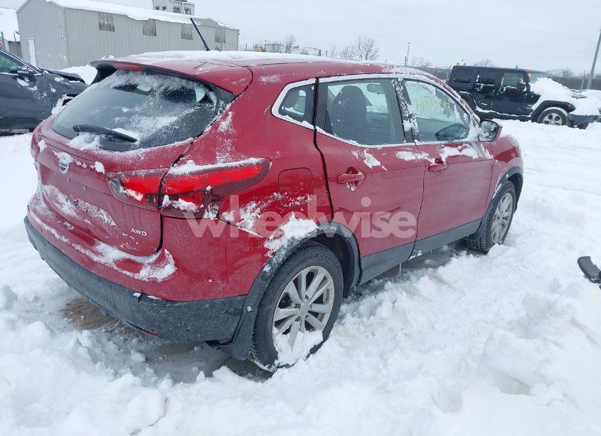 Photo 4 of 2018 Nissan Rogue SPORT S (VIN JN1BJ1CR1JW206161)