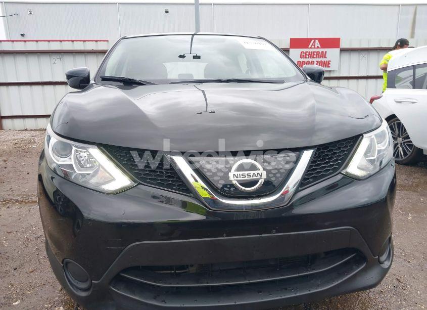 Photo 12 of 2018 Nissan Rogue SPORT S (VIN JN1BJ1CR1JW252752)