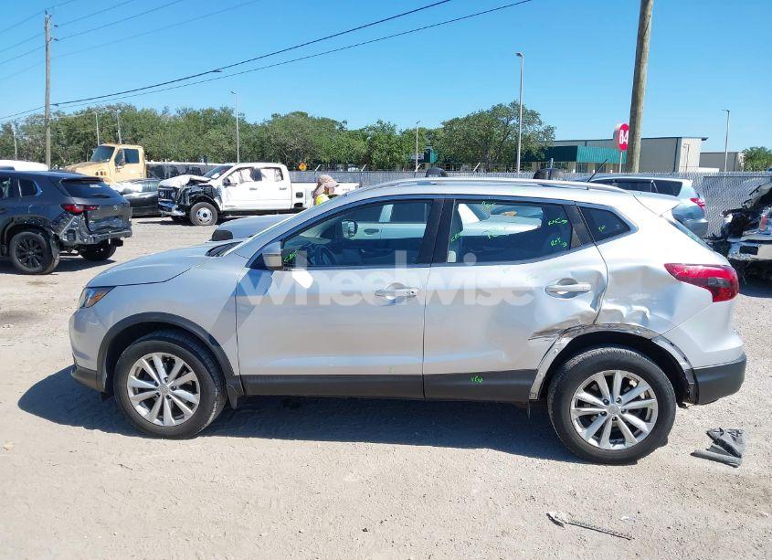 Photo 13 of 2018 Nissan Rogue SPORT SV (VIN JN1BJ1CR1JW253853)