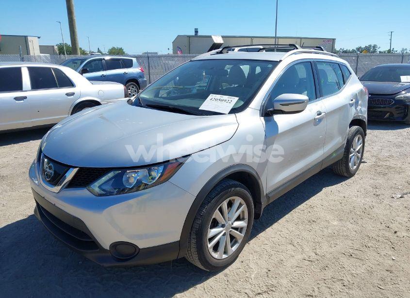 Photo 2 of 2018 Nissan Rogue SPORT SV (VIN JN1BJ1CR1JW253853)