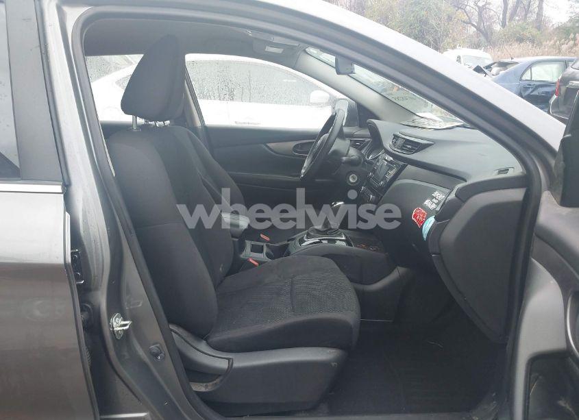 Photo 5 of 2018 Nissan Rogue SPORT S (VIN JN1BJ1CR1JW255280)