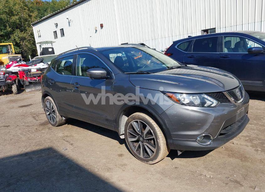 2018 Nissan Rogue SPORT SL (VIN JN1BJ1CR1JW290773) main photo
