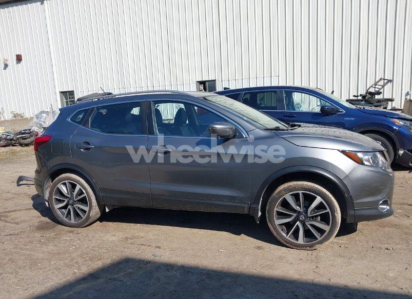 Photo 13 of 2018 Nissan Rogue SPORT SL (VIN JN1BJ1CR1JW290773)